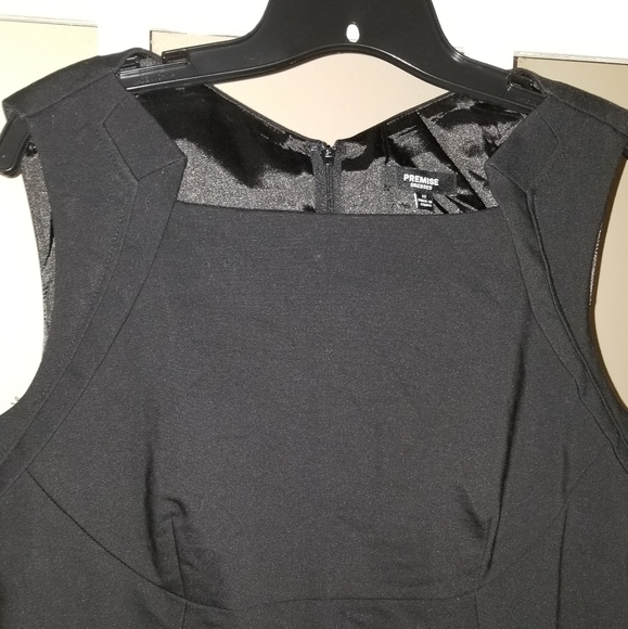 Black knee length dress - Picture 3 of 4